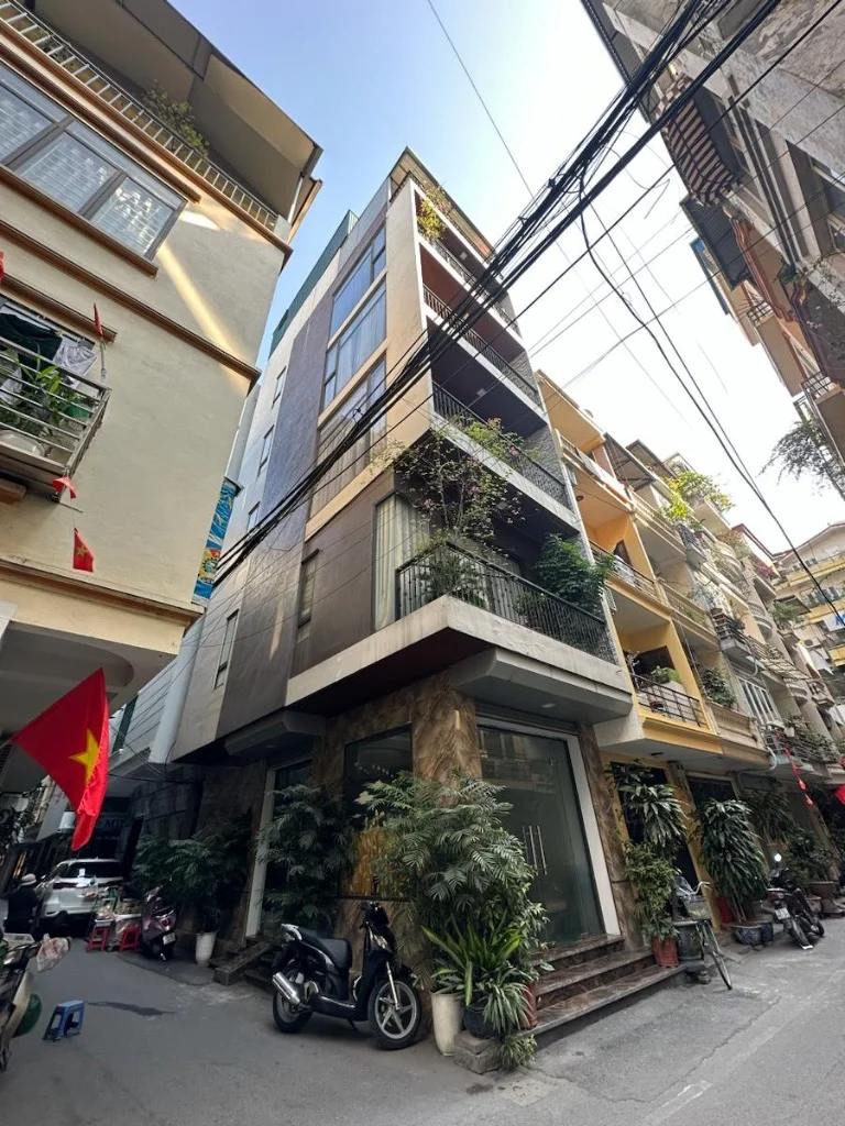 Nhà mặt phố Điện Biên Phủ, Ba Đình có thang máy