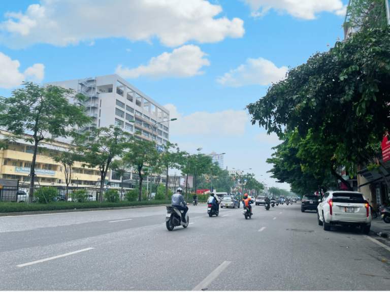 Nhà mặt phố khu vực Giải Phóng