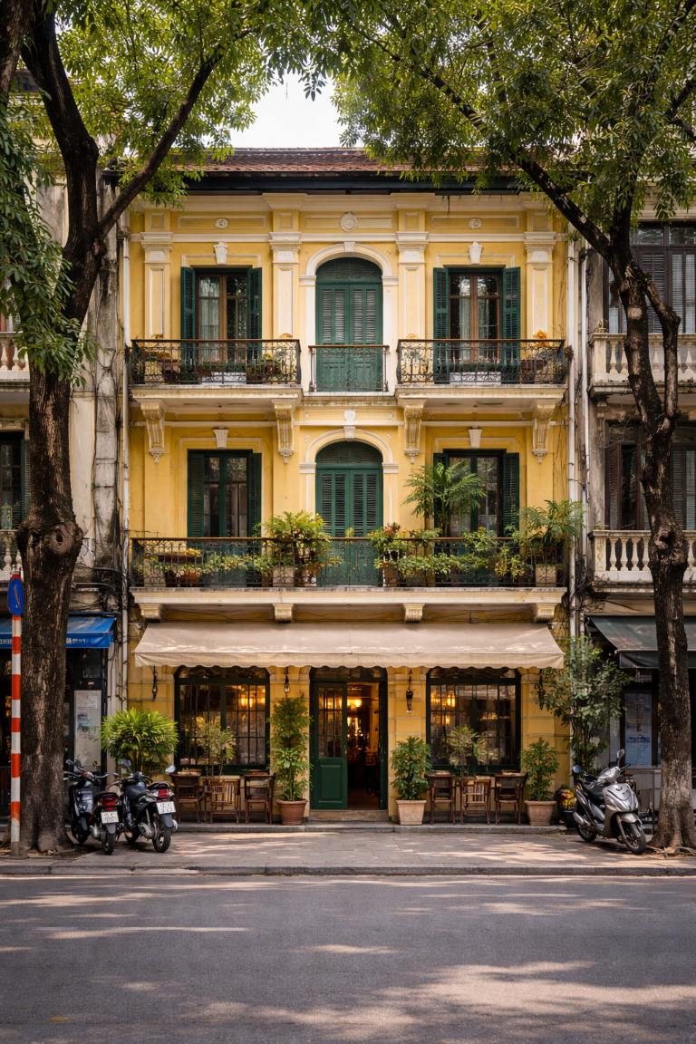 Nhà mặt phố Phan Đình Phùng kiểu cổ xưa