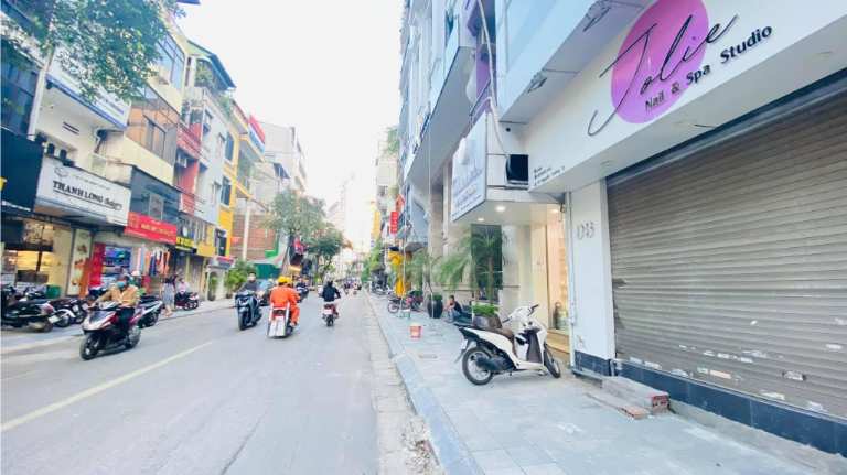 Nhà mặt phố tại phố Đốc Ngữ, Ba Đình