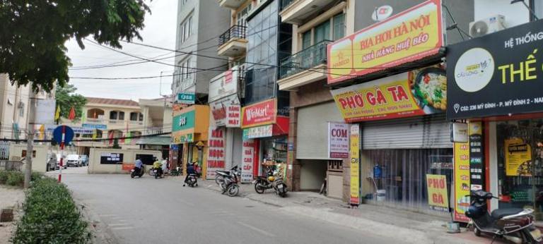 Nhà mặt phố tại trục giao thông đồng bộ hạ tầng