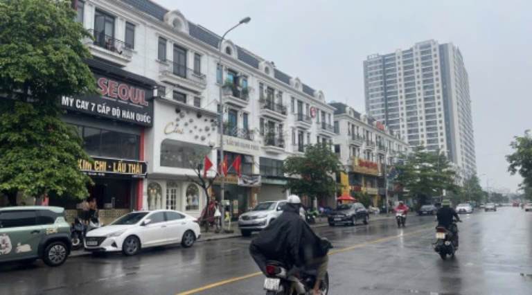 Nhà mặt phố thị trấn Yên Viên