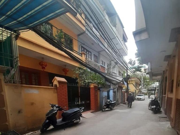 Ngõ 104 Lê Trọng Tấn khu dân trí cao