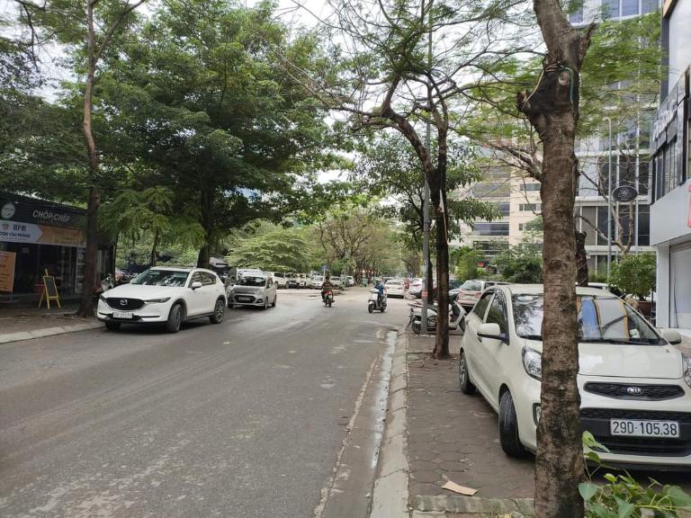 Nhà ngõ đường Duy Tân - Trục công nghệ và văn phòng hiện đại