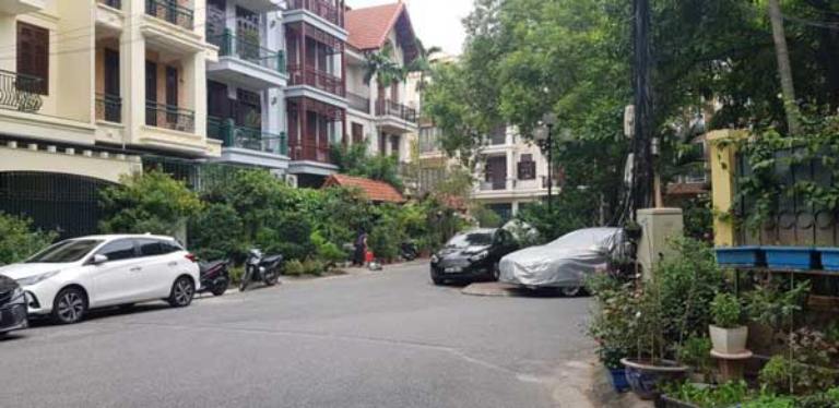 Nhà ngõ Giảng Võ, Ba Đình môi trường yên tĩnh