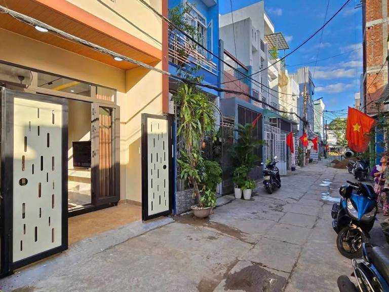 Bất động sản nằm trong khu dân cư yên tĩnh, phu hợp an cư