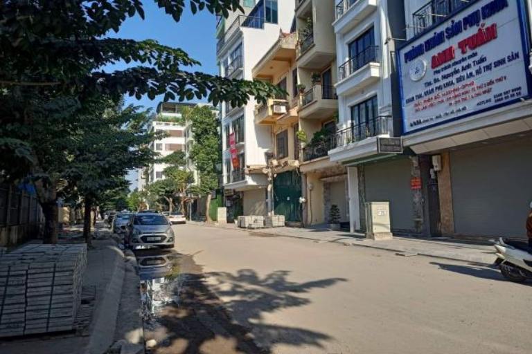 Nhà phố Vạ Phúc vị trí đẹp có thể kết hợp ở và kinh doanh