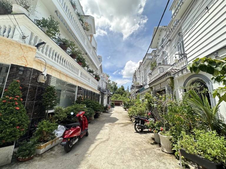 Nhà tại phường Tân Hưng đang tăng mạnh trong những năm gần đây