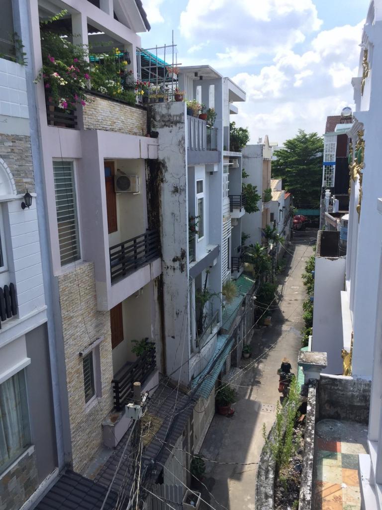 Nhà trong ngõ có đầy đủ tiện ích có nhu cầu cho thuê cao