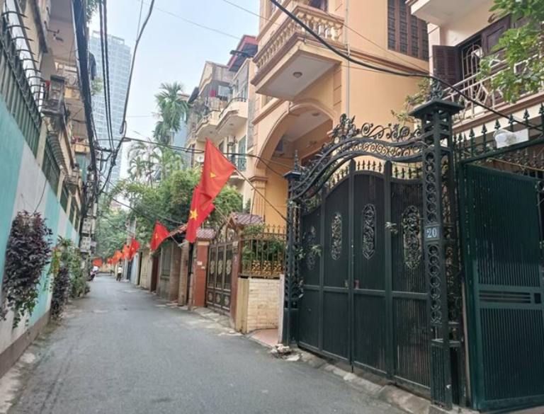 Nhà trong ngõ khu Ba Đình với không gian yên tĩnh