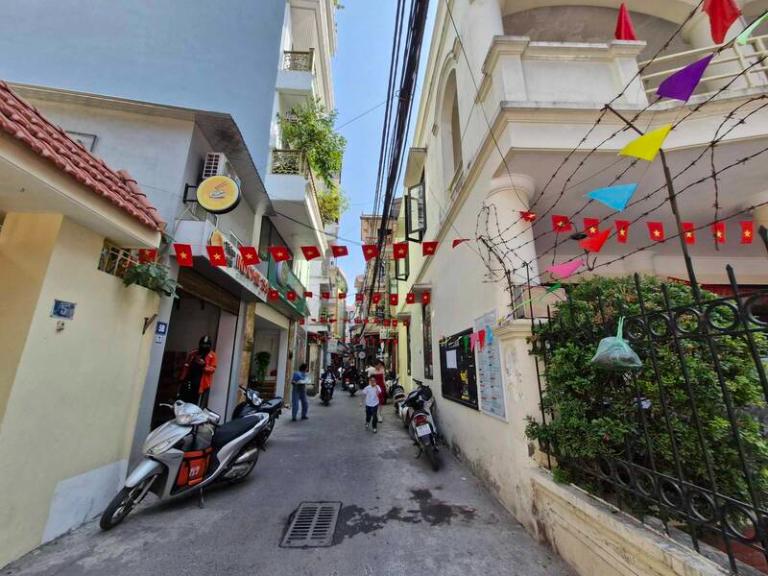 Nhà trong ngõ Lê Trọng Tấn