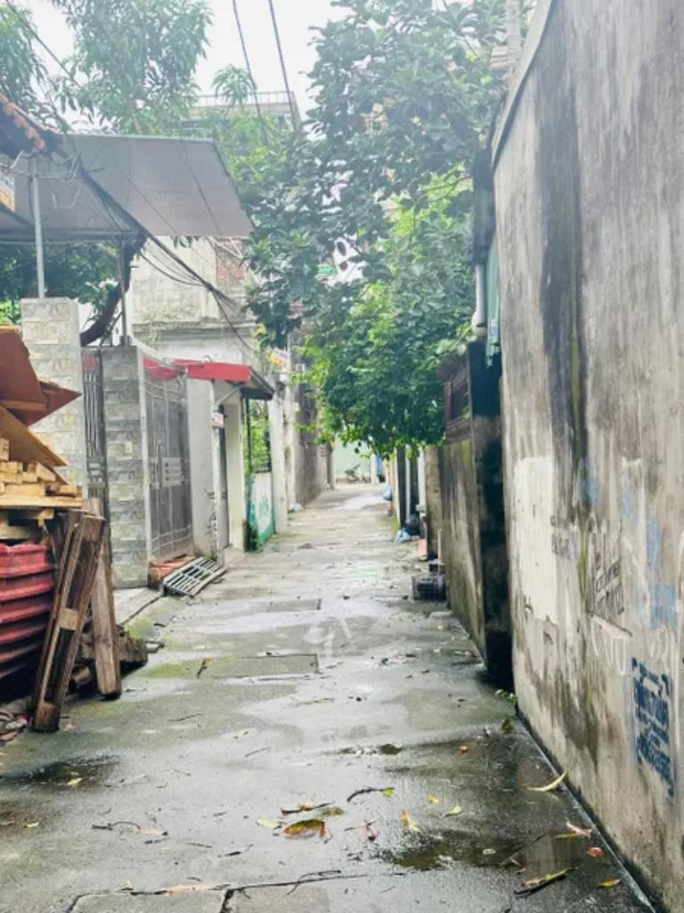 Nhà trong ngõ nhỏ đường Nguyễn Đức Thuận