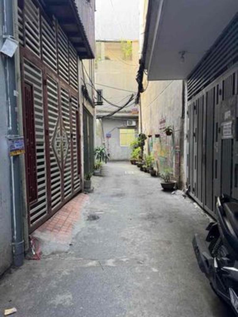 Nhà trong ngõ sâu di chuyển nhanh được ra đường lớn