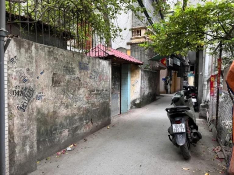 Nhà dưới 3 tỷ trong ngõ sâu quận Tây Hồ phù hợp ở