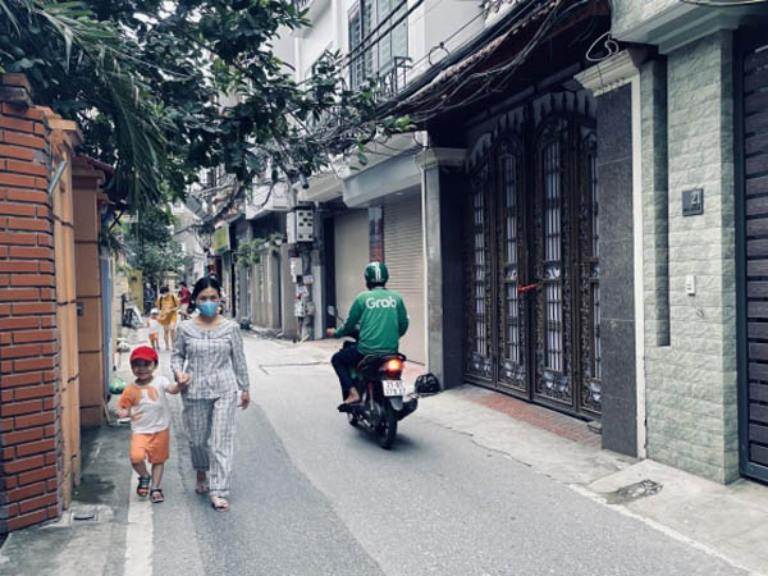 Ngõ dân cư phường Tứ Liên không gian sống yên bình