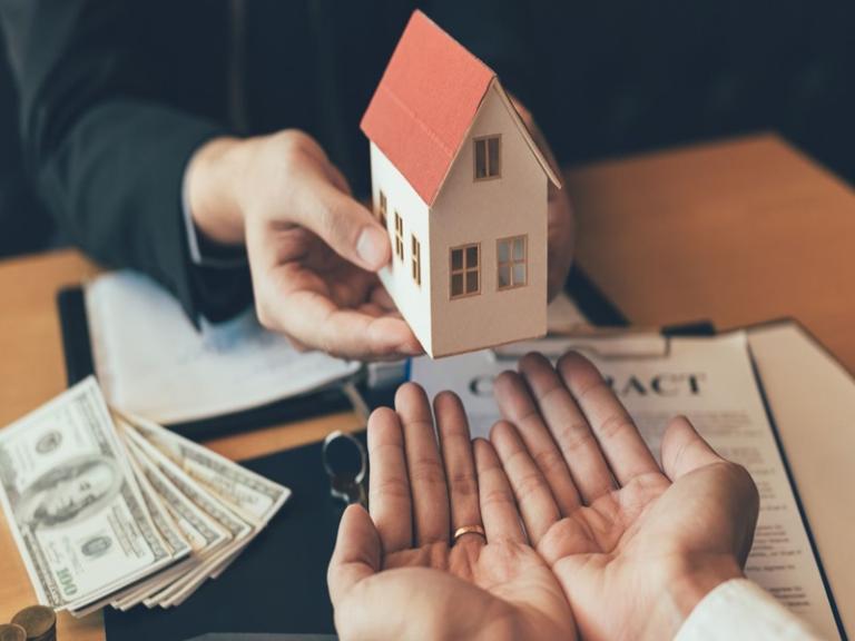 Khi nào nhà từ đường được phép bán hoặc chuyển nhượng?