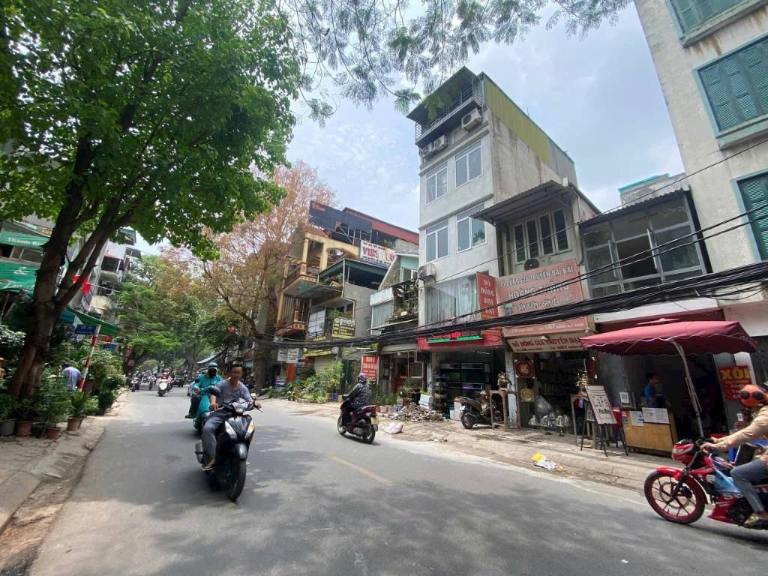 Nhu cầu mua bán nhà kết hợp ở và kinh doanh