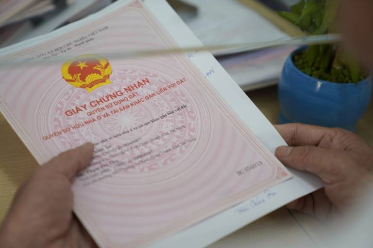 Pháp lý tài sản nhà đất phải có giấy chứng nhận hợp lệ