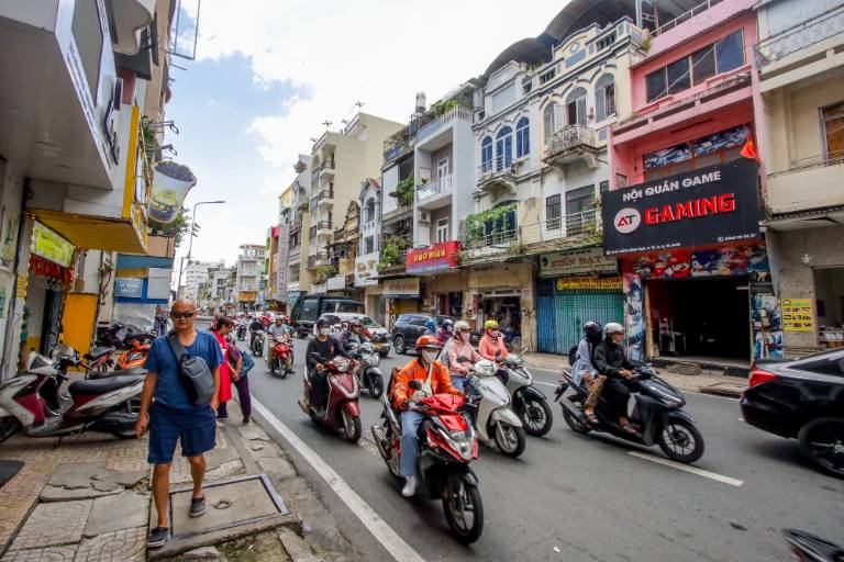 Phường sầm uất tạo nên giá trị kinh tế cao khi kinh doanh tại đây