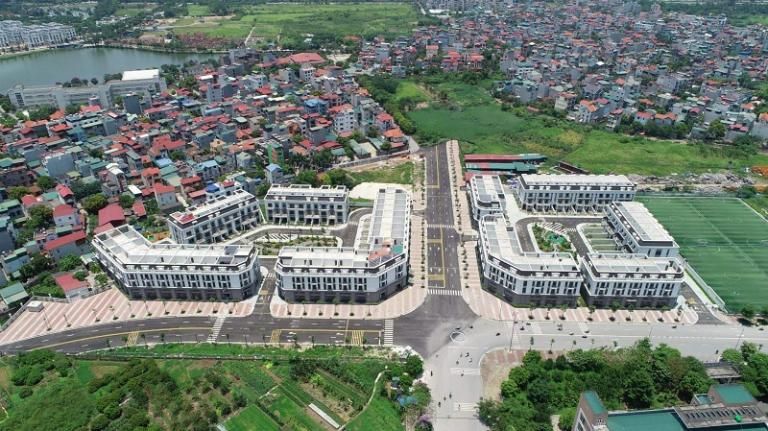 thi-truong-ban-nha-thach-ban-long-bien.jpg