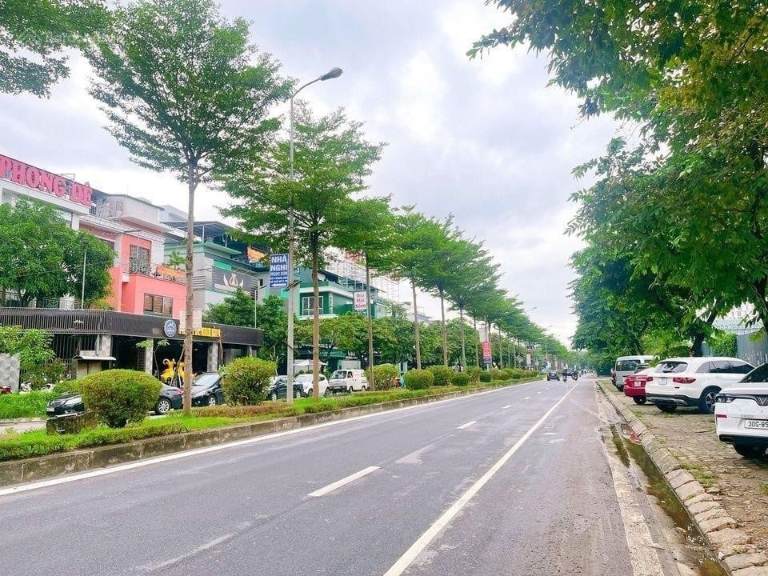 Thị trường nhà phố tại Nguyễn Văn Huyên