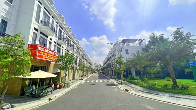 Thời điểm phù hợp để mua nhà kinh doanh  