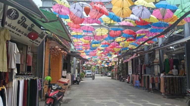 Tiềm năng đầu tư từ nhà thổ cư đến nhà mặt phố Lụa Vạn Phúc