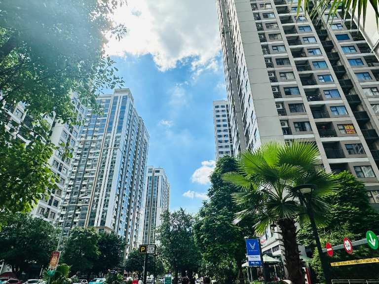 tinh-hinh-thi-truong-ban-nha-200-trieu.jpg