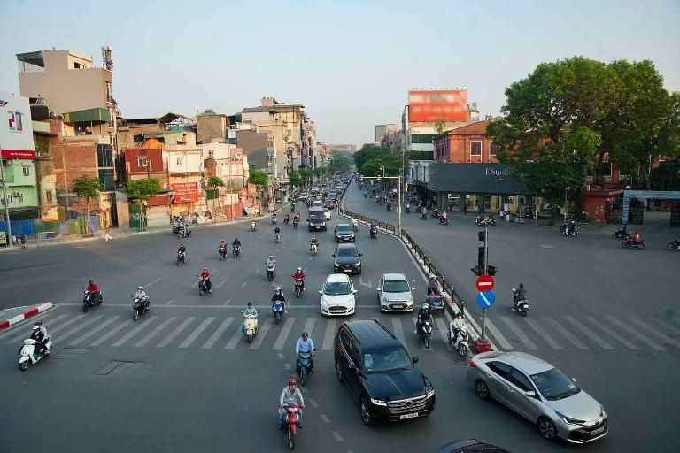 tuyen-pho-duong-xa-dan-chua-boc-thai-ha-lang-ha-diem-nong-hoat-dong-kinh-doanh.jpg