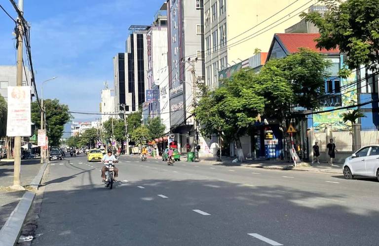 Nhà mặt tiên tại đường này phù hợp đầu tư kinh doanh và cho thuê