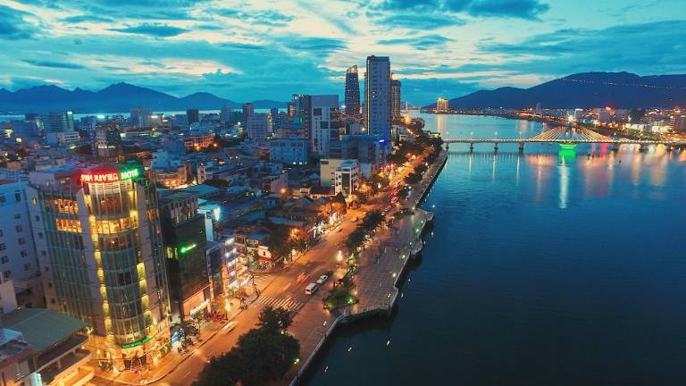 Nhà mặt tiền Bạch Đằng hầu như đều là di sản truyền đời