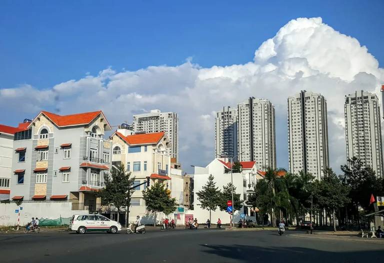 Vị trí chiến lược và hạ tầng hiện đại sau sáp nhập