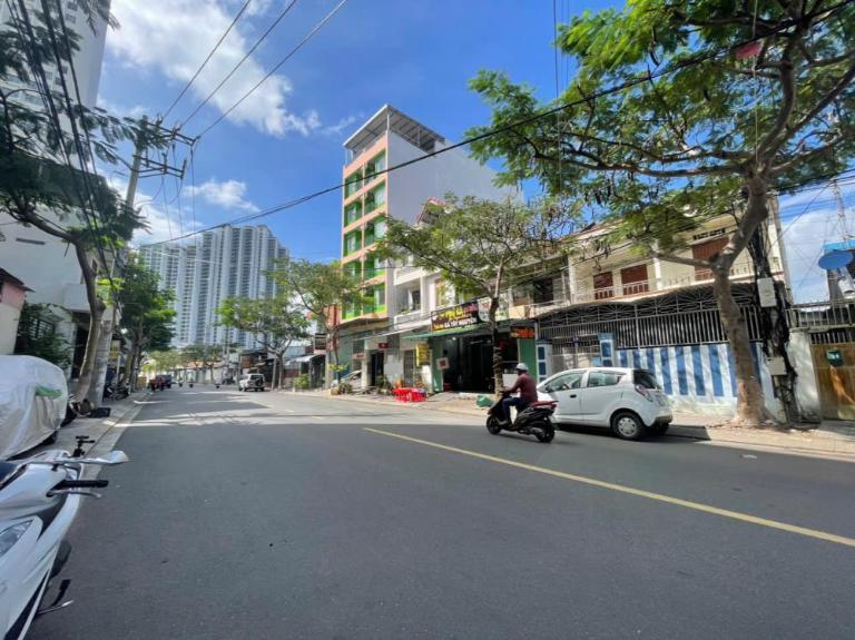 Vị trí gần các công trình đang hoàn thiện