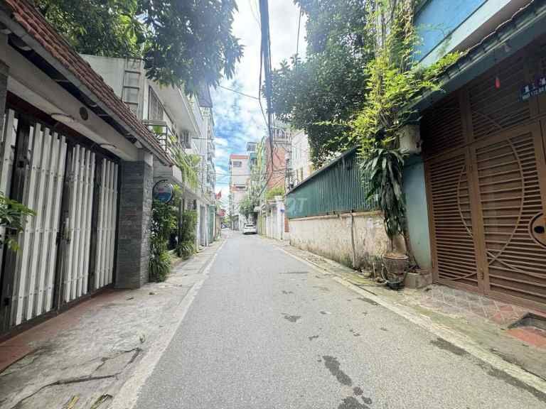 xu-huong-ban-nha-ngo-o-to-vao-nha-ha-noi.jpg