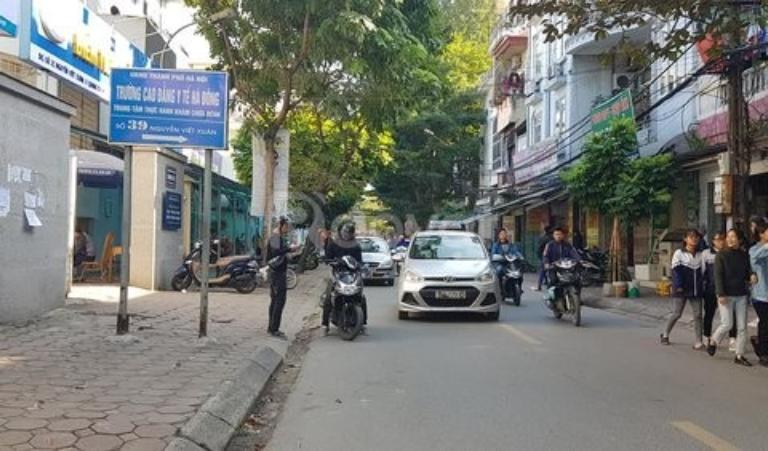 Xu hướng biến động nhà Nguyễn Viết Xuân