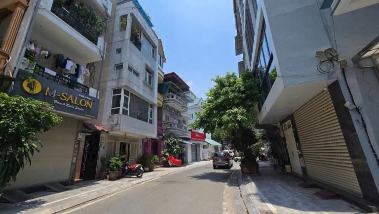 Xu hướng và biến động giá tại Đông Các